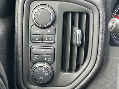 Used 2022 Chevrolet Silverado 1500 W/T image 18