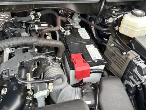 Used 2023 Toyota Highlander Limited AWD/4WD image 38