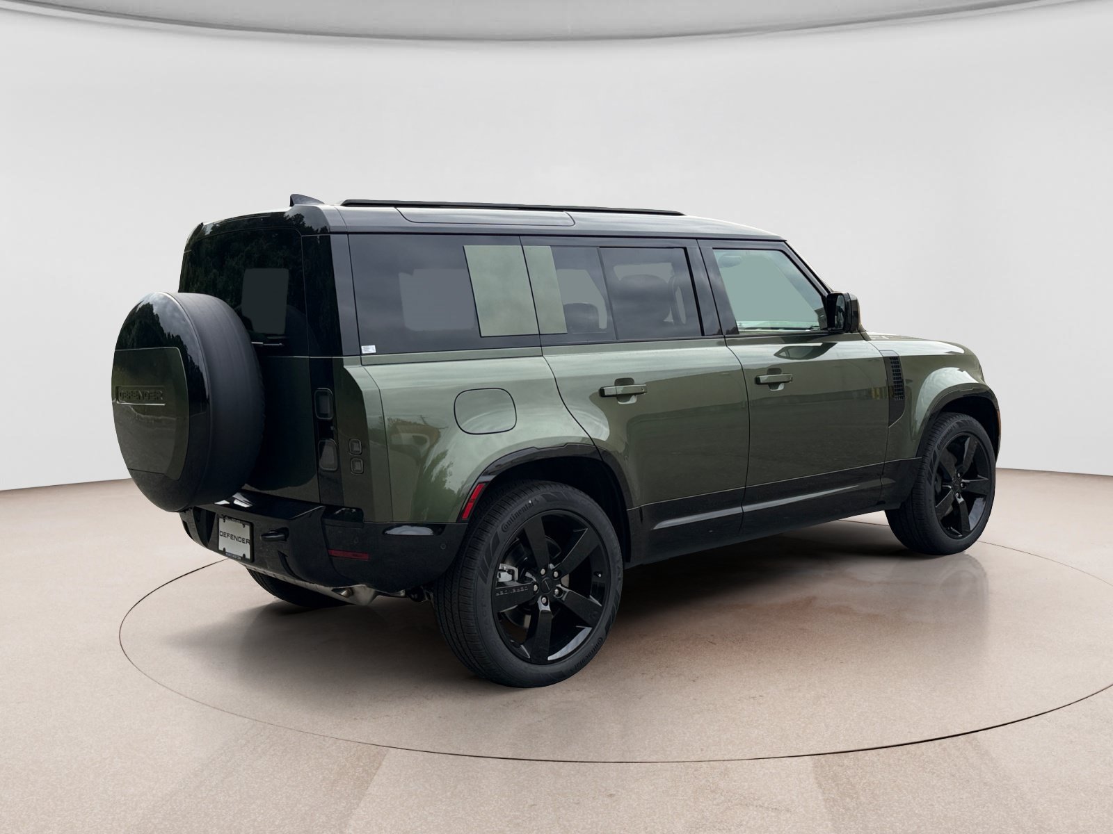 New 2026 Land Rover Defender 110 X-Dynamic SE AWD/4WD image 5