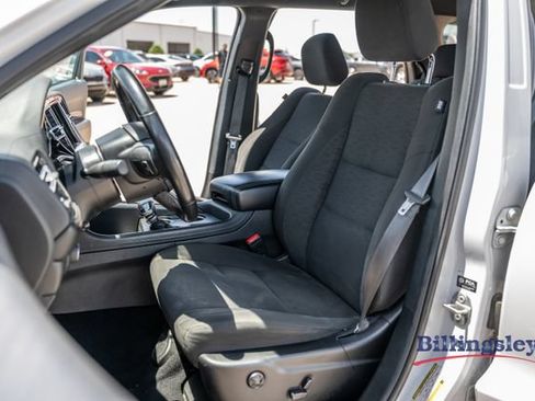 Used 2023 Dodge Durango SXT RWD image 10