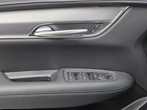 New 2026 Cadillac XT5 Luxury w/ LPO, Floor Liner Package FWD image 21