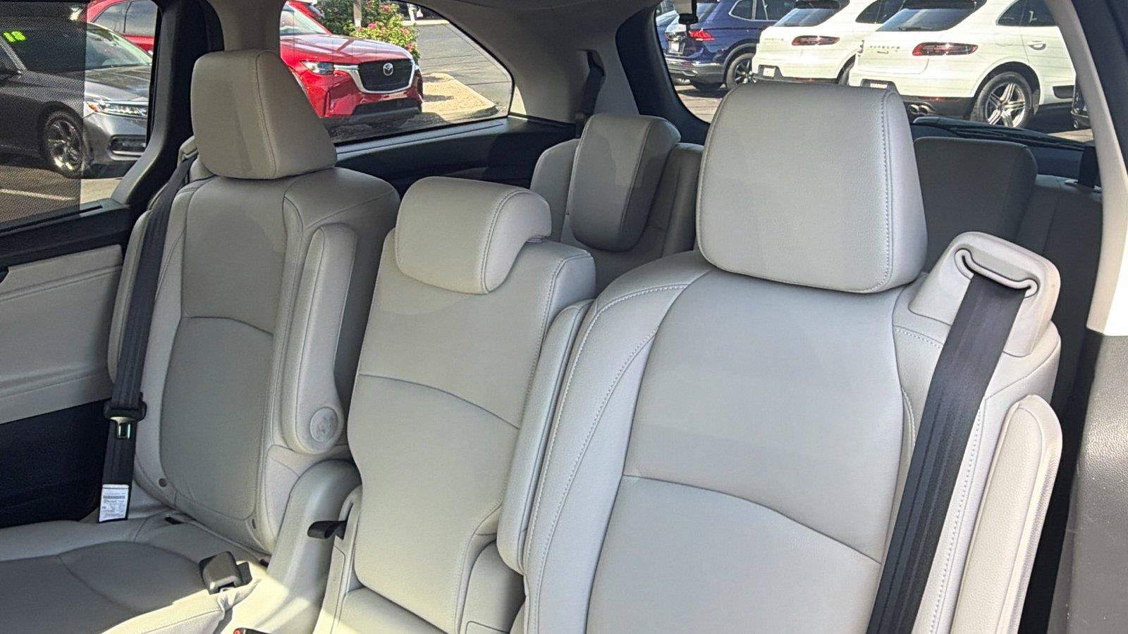 Used 2025 Honda Odyssey EX-L image 24