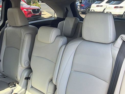 Used 2025 Honda Odyssey EX-L image 24
