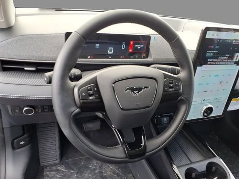 New 2026 Ford Mustang Mach-E Premium image 22