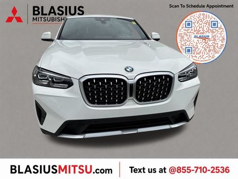 Used 2025 BMW X4 xDrive30i AWD/4WD image 16