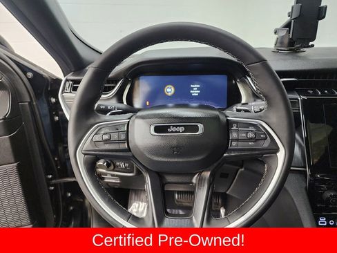 Certified 2025 Jeep Grand Cherokee Altitude AWD/4WD image 13