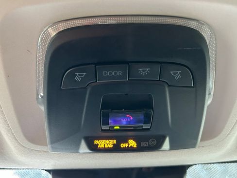 Used 2023 Toyota Corolla LE FWD image 27
