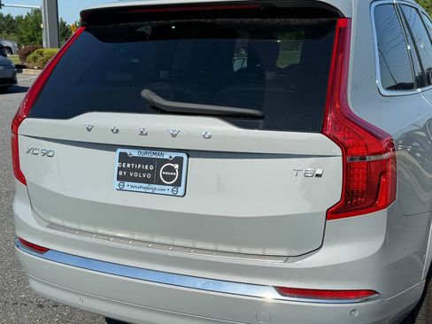 Used 2025 Volvo XC90 T8 Plus w/ Protection Package Premier AWD/4WD image 11