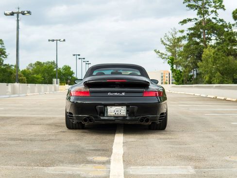 Used 2005 Porsche 911 Turbo AWD/4WD image 9