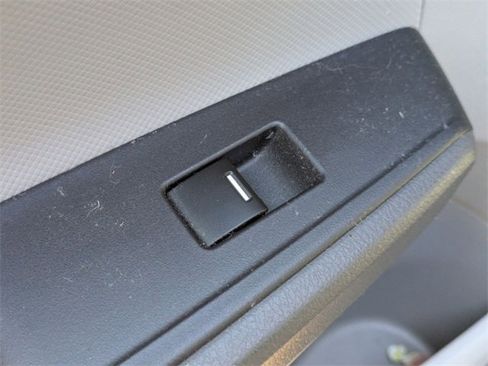 Used 2010 Honda Accord LX-P image 23