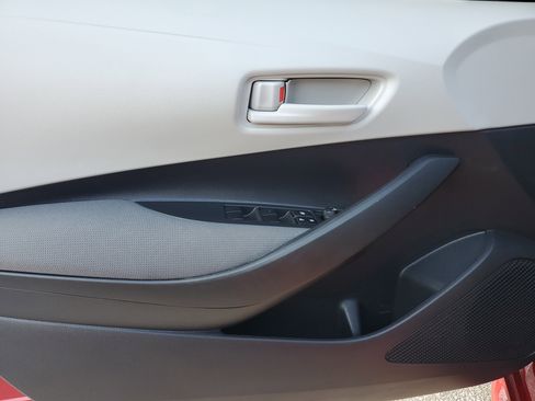 Certified 2023 Toyota Corolla LE image 17