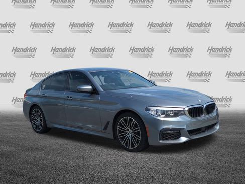 Used 2019 BMW 530i w/ M Sport Package image 2