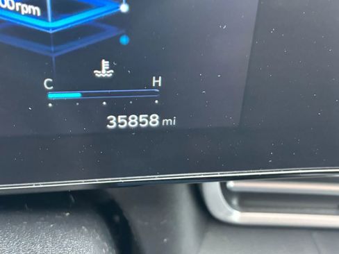 Used 2023 Hyundai Elantra SEL w/ Convenience Package image 50