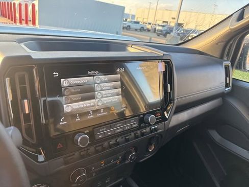 New 2026 Nissan Frontier SV w/ Tow Package AWD/4WD image 7