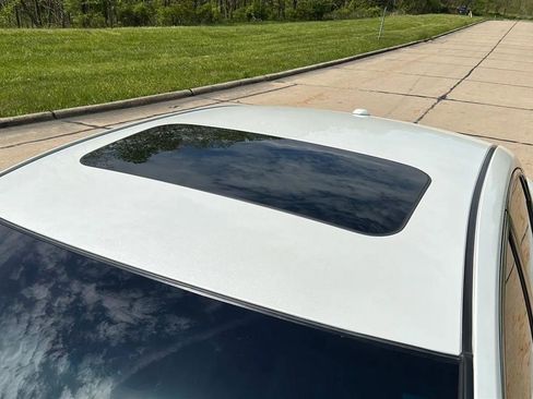 Used 2015 Nissan Altima 2.5 SL w/ Moonroof Package FWD image 20