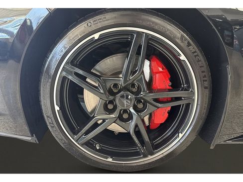 Used 2021 Chevrolet Corvette Stingray Premium Conv w/ Z51 Performance Package RWD image 10