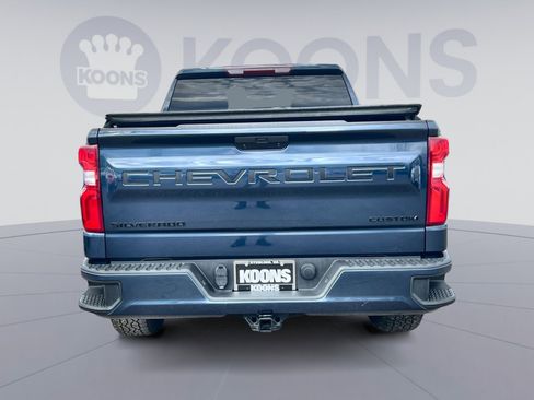 Used 2021 Chevrolet Silverado 1500 Custom w/ LPO, Dark Essentials Package image 5