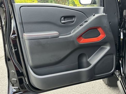 New 2026 Nissan Frontier PRO-4X w/ Pro-4x Convenience Package image 11