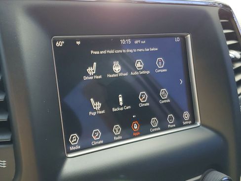 Used 2018 Jeep Grand Cherokee Limited image 26