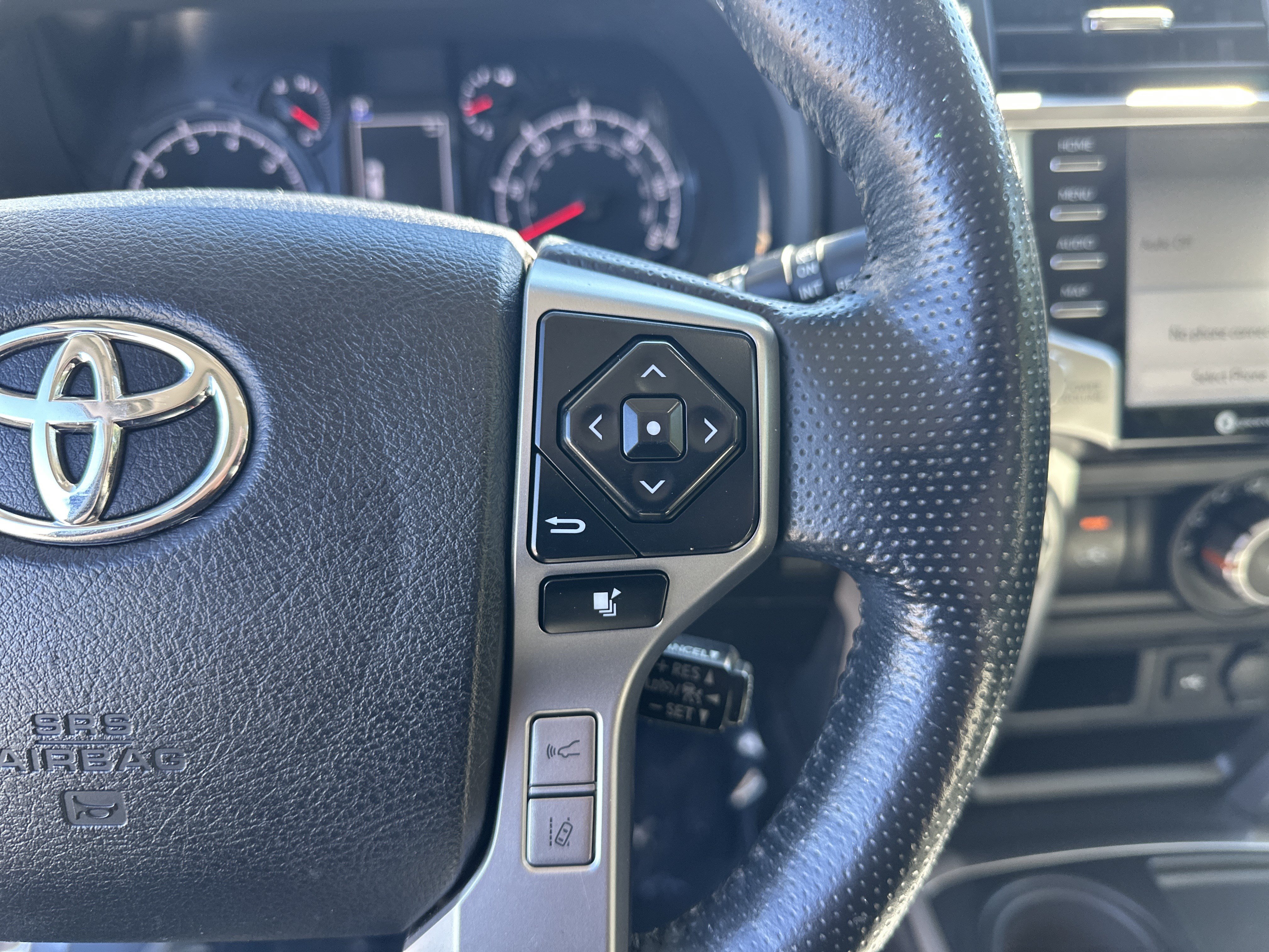 Used 2023 Toyota 4Runner SR5 Premium w/ Moonroof Package RWD image 20