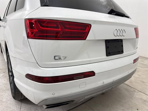 Used 2018 Audi Q7 2.0T Premium image 19