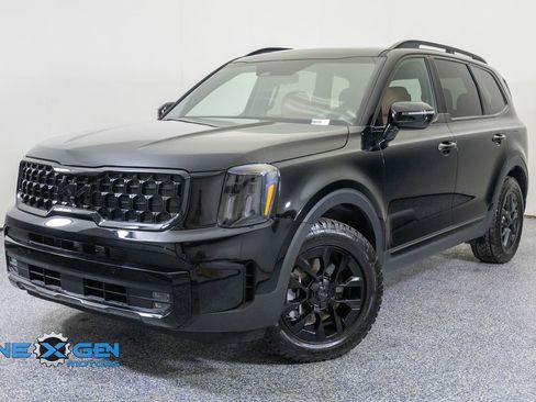 Used 2025 Kia Telluride SX Prestige X-Pro AWD/4WD image 3