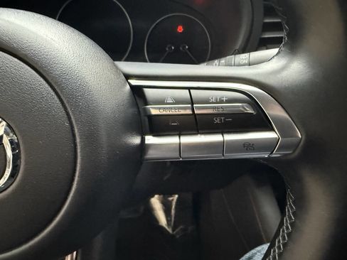 Used 2022 MAZDA MAZDA3 s FWD image 24