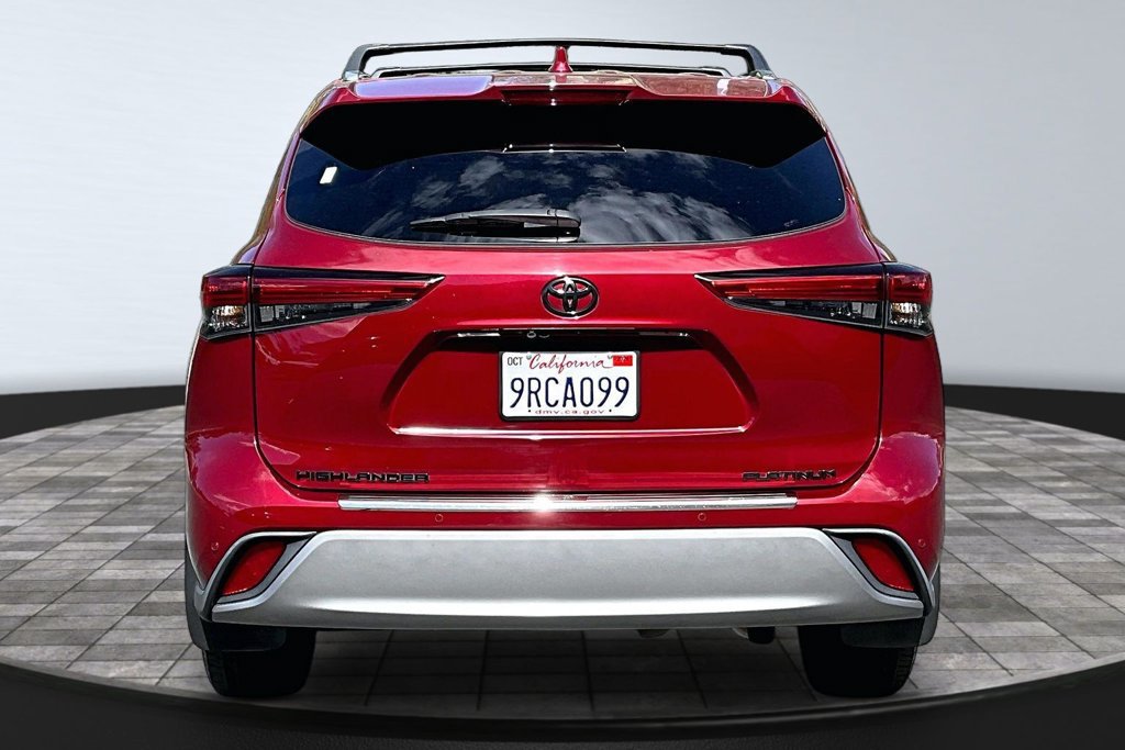 Used 2020 Toyota Highlander Platinum FWD image 24