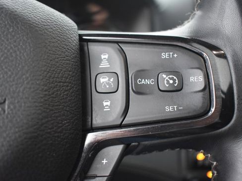 Used 2024 RAM 1500 Limited image 28