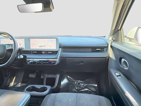 Used 2022 Hyundai Ioniq 5 SE image 17