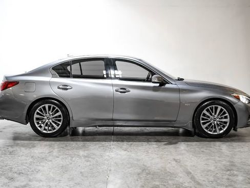 Used 2018 INFINITI Q50 Luxe w/ Essential Package (3.0T Luxe) image 10