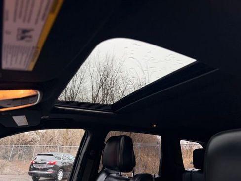 Used 2017 Jeep Grand Cherokee Limited image 20