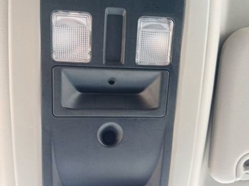 Used 2018 RAM 2500 Tradesman w/ Chrome Appearance Group image 24