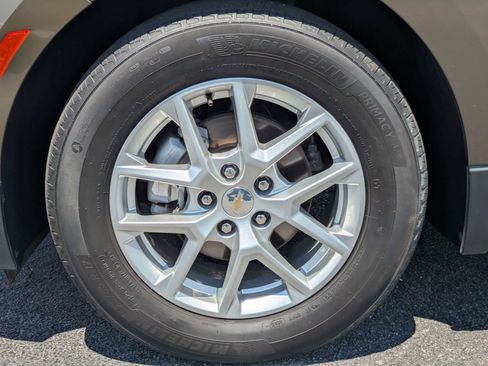 Certified 2024 Chevrolet Equinox LT FWD image 33