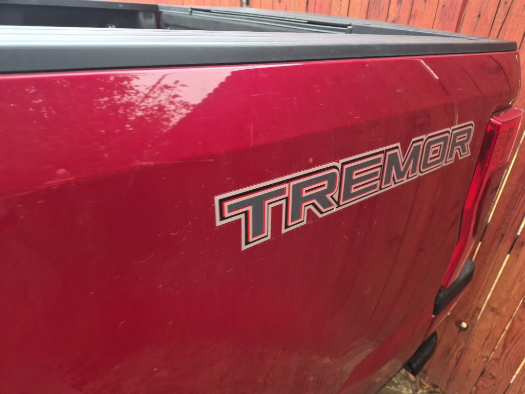 Used 2022 Ford F350 Platinum w/ Tremor Off-Road Package AWD/4WD image 13