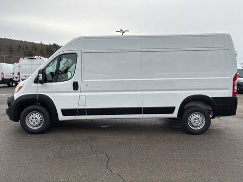 Used 2025 RAM ProMaster 2500 w/ Convenience Group FWD image 6