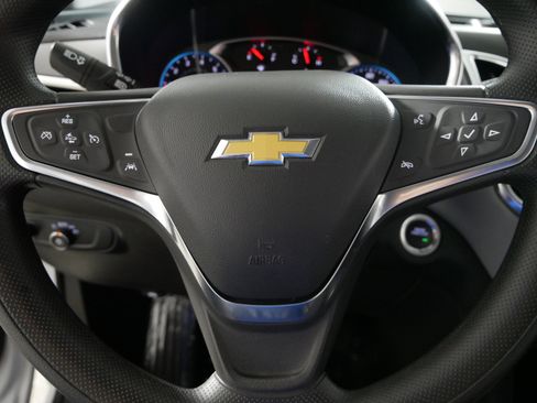 Used 2024 Chevrolet Equinox LS w/ LS Convenience Package FWD image 25