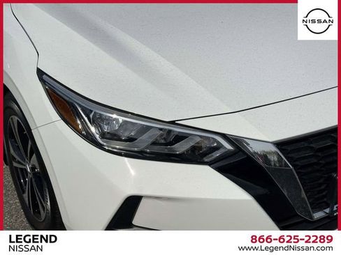Certified 2022 Nissan Sentra SV w/ Trunk Package FWD image 9