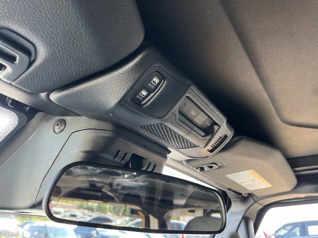 Certified 2026 Jeep Wrangler Unlimited Sahara AWD/4WD image 34