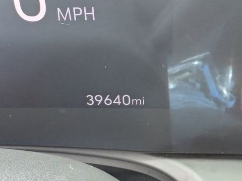 Certified 2024 Buick Encore GX Sport Touring image 13