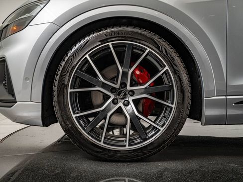 Used 2019 Audi Q8 Prestige AWD/4WD image 10