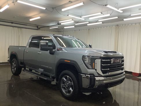 New 2026 GMC Sierra 2500 SLT w/ SLT Premium Package AWD/4WD image 3