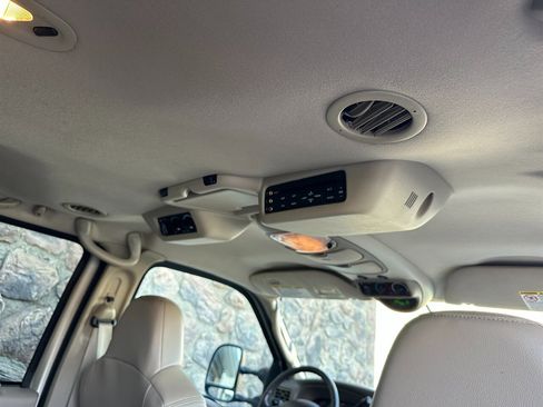 Used 2005 Ford Excursion Limited image 60