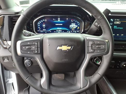 Used 2024 Chevrolet Silverado 2500 LTZ w/ LTZ Convenience Package image 28