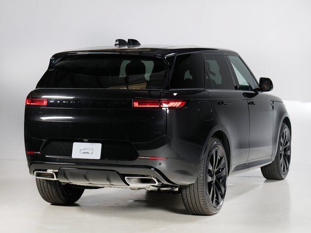 New 2026 Land Rover Range Rover Sport Dynamic SE AWD/4WD image 2