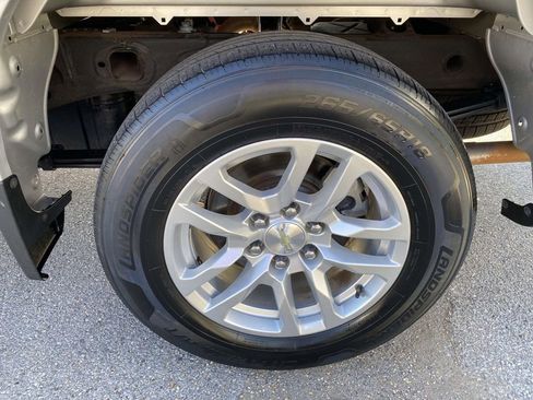 Used 2020 Chevrolet Silverado 1500 LT w/ All-Star Edition image 7