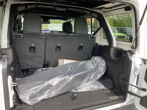 New 2026 Jeep Wrangler Unlimited Sport AWD/4WD image 5