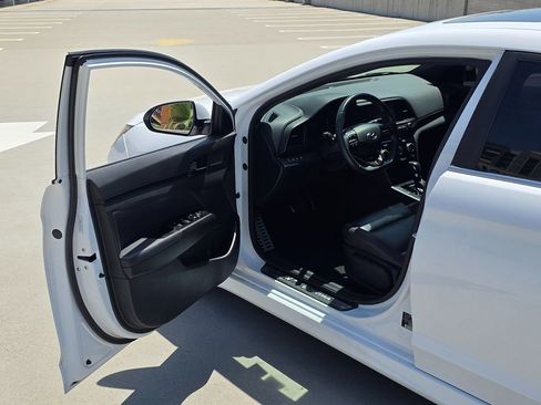 Used 2019 Hyundai Elantra Sport w/ Cargo Package image 40