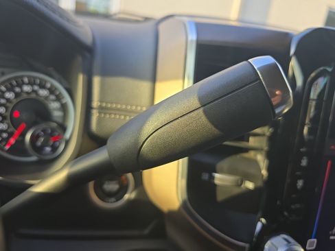Used 2022 RAM 2500 Laramie AWD/4WD image 21