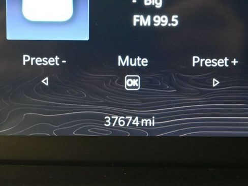 Used 2024 Jeep Grand Cherokee Altitude AWD/4WD image 4
